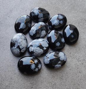 Pendientes colgantes de obsidiana de copo de nieve Natural superventas corte ovalado 10x14mm calibrado suave Fabricación de piedras preciosas sueltas - Product Image 4