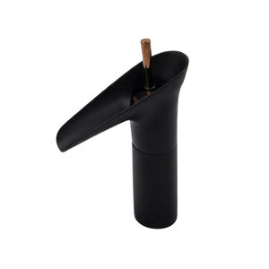 Robinet de lavabo de salle de bain minimaliste en laiton, montage mural, compact, mélangeur court, contrôle de l'eau fluide, finition durable, garantie 5 ans - Product Image 1