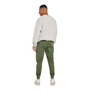 Pantalones cargo caqui oscuros para hombre con acabado lavado resistente, cierres de metal y bolsillos laterales funcionales - Product Image 5