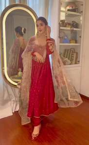 Vestido Anarkali de diseñador para fiestas Pent Dupatta con bordado pesado hecho de viscosa - Product Image 4