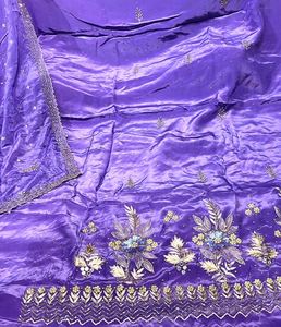 Salwar Kameez en soie non cousue brodée à la main pour femme Protection solaire style indien traditionnel à la mode - Product Image 1