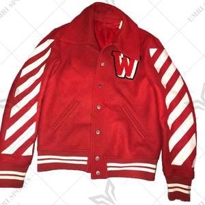 Chaqueta universitaria de lana roja para hombre con mangas a rayas blancas Chaqueta de bombardero universitaria de estilo Letterman con parche de chenilla y dobladillo acanalado - Product Image 1