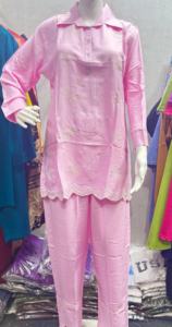 Ensemble deux pièces décontracté pour femmes-Pantalon brodé à imprimé floral doux Bouton Décoration Western Canvas Vacation Wear Wholesale India - Product Image 5