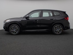 BMW iX1 xDrive30 M Sport 3L SUV Elettrico Usato 2025, 5 Posti, 4 Cilindri, 313 CV, Cambio Automatico, Guida a Sinistra - Product Image 4