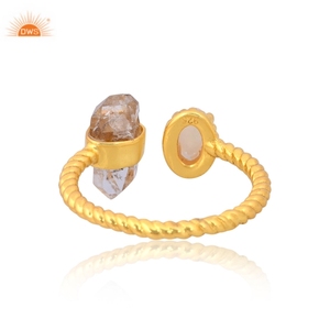 Bague ouverte ajustable en or plaqué avec diamant de Herkimer et opale éthiopienne, fabrication artisanale de bijoux sur mesure - Product Image 2