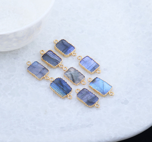 Connecteurs de fabrication DIY de qualité supérieure en labradorite naturelle chatoyante, plaqués or sur la bordure en laiton - Product Image 1