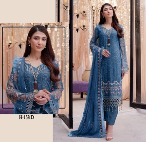 Nouvel organza pakistanais brodé avec un costume de travail lourd à la main avec Stanton Pent avec impression numérique dupatta en vente en ligne - Product Image 3