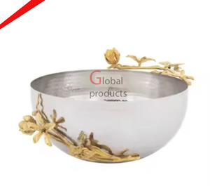 Royal Look Gold Acabado Diseño floral Cuenco de frutas Sirviendo aperitivos Cuenco de metal para servir - Product Image 1