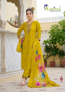 Fil de tissage en viscose fantaisie Work Kurti Bottom avec collection Dupatta disponible au tarif de gros idéal pour les tenues de fête - Product Image 4
