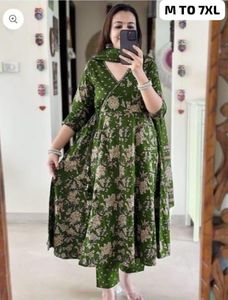 Nuevo conjunto de Anarkali Kurta para mujer con estilo Angrakha y borla pesada adjunta Dori para un estilo de fiesta único a los mejores precios - Product Image 3