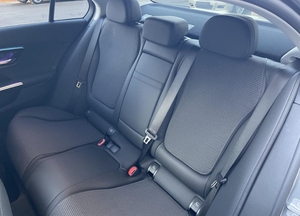 Mercedes-Benz C250L Usata 2025, 4 Cilindri, 4.5L Diesel Euro6, 460CV, Cambio Automatico, Guida a Sinistra - Product Image 3