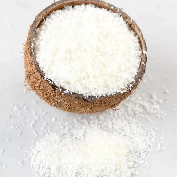 乾燥ココナッツ天然高脂肪中脂肪低脂肪乾燥ココナッツベトナムからの輸出に最適な価格で入手可能トレーシー