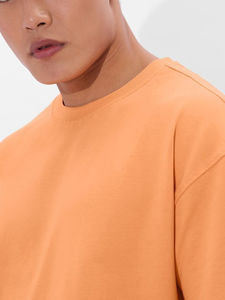 T-Shirt da Uomo con Stampa Tipografica Oversize, Girocollo, Spalle Cadenti, Traspirante e Pesante - Product Image 4