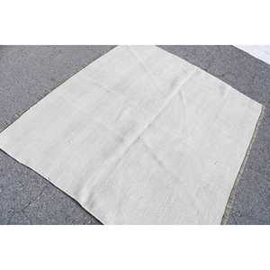 พรมวินเทจสไตล์ตุรกี ขนาด 5.6x5 ฟุต พรมลายพรางสีขาว - Product Image 4