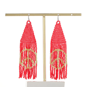 Boucles d'oreilles chandelier en perles de signe de paix anti-guerre de style bohème pour femmes avec placage à l'or pour les anniversaires - Product Image 1