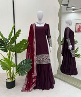 Ensemble Kurti Sharara Dupatta Tendance en Coton Tissé Moderne, le Plus Populaire, pour Tenue de Bureau, avec Haut Brodé Sophistiqué et Design Dernier Cri