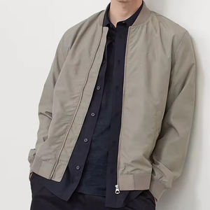 Venta al por mayor de moda personalizada prendas de vestir impermeable bombardero cremallera chaqueta personalizada Unisex invierno bombardero chaqueta hombres chaqueta bombardero abrigo - Product Image 4