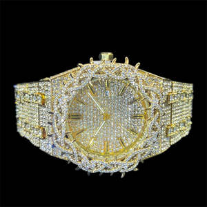 Reloj Royal Thorne de Lujo Miyota de 44 mm, Totalmente Chapado en Oro, Esfera Analógica, Cuarzo, Resistente al Agua 3 BAR, Caja de Acero Inoxidable - Product Image 3