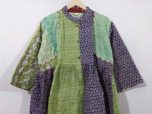 Chaqueta Kediya de algodón tejido Kantha indio hecha a mano, diseño acolchado bordado, tejido de punto transpirable, reversible, respetuoso con el medio ambiente - Product Image 2