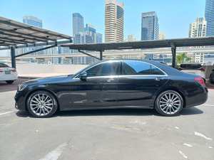 Berline de luxe d'occasion 2025 S560 V8, conduite à gauche, traction avant, sièges en cuir, régulateur de vitesse, toit ouvrant panoramique, vue 360° à l'arrière - Product Image 5