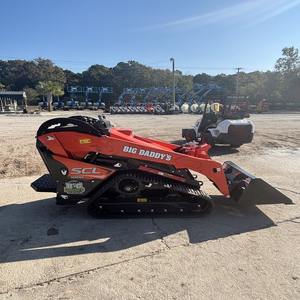 รถตักล้อยางขนาดเล็กคุณภาพพรีเมียม ออกแบบมาเพื่อการควบคุมที่ราบรื่น ระบบตีนตะขาบแบบดั้งเดิม รถตักขนาด 3 ตัน - Product Image 1