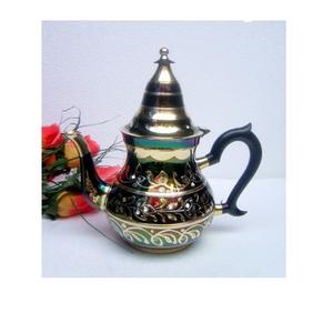 Bouilloire à café de conception moderne 2026, finition émail vert, bouilloire décorative en métal pour servir le thé et le café - Product Image 1