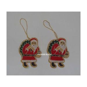 Nouvelle conception du père Noël du plus grand grossiste et fabricant de broderie Zari dorée avec ornement suspendu de Noël perlé - Product Image 1