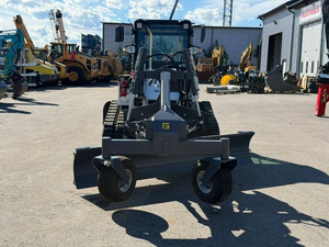 รถตัก Hidromek HMK 62 T ราคาสุดคุ้ม พร้อมบุ้งกี๋ขนาด 0.45 ลูกบาศก์เมตร และระบบควบคุมแบบจอยสติ๊ก - Product Image 4