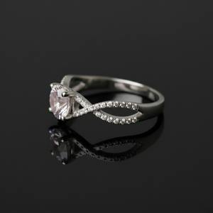 Bague de fiançailles en argent 925 Morganite rose clair naturelle Diamant CZ Minimaliste Sertie en canal Certifiée par un tiers Symbole religieux - Product Image 3