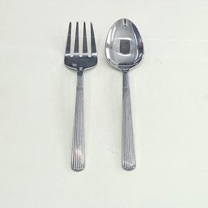 Cuillère de service de bar à salade polie en miroir doré couverts à salade décoratifs en métal avec poignée en résine brun jaunâtre ensemble de service à salade - Product Image 3