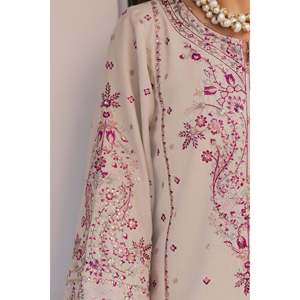 ชุดผ้าชีฟองปักลาย BATIK-3PC พร้อมผ้าคลุมไหล่ปักลายออร์แกนซ่า และกางเกงขายาว รุ่น BIC-4777 - Product Image 4
