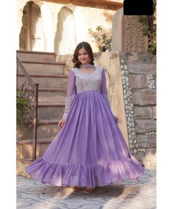 Nuevas mujeres de diseñador usan vestidos Anarkali elegantes con tallas grandes disponibles para Damas Indias y paquistaníes usan vestidos de bajo precio - Product Image 1