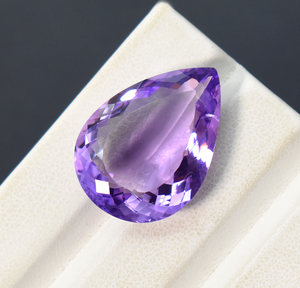Meilleure qualité violet améthyste poire coupe pierre précieuse 21X14X8mm tailles facette coupe pierre oeil propre pierre précieuse en vrac pour la fabrication de bijoux. - Product Image 1