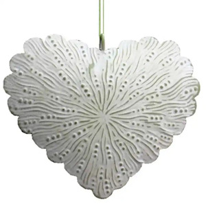 Adorno de corazón colgante Rosa mate de hierro de Metal decorativo clásico para el hogar y la decoración de Navidad hecho a mano a granel - Product Image 4