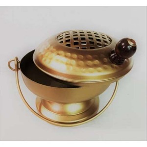 Dernière nouveauté Brûleur d'encens suspendu en métal et fer de meilleure qualité Porte-encens design martelé Brûleur de méditation de parfum d'air - Product Image 1