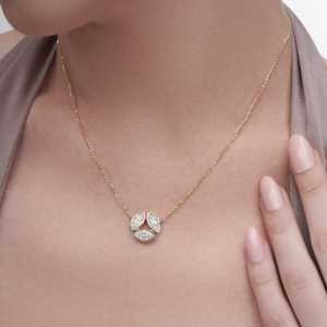 Colgante de marquise con bisel de tres pliegues de 2.59 quilates para mujer |   El Mejor Regalo Para Ella |   Diamante Cultivado en Laboratorio, Oro de 14K - Product Image 1