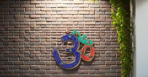 Laiton sacré om symbole salle de méditation yoga décor laiton décor laiton mur art décorations murales (multicolore) - Product Image 5