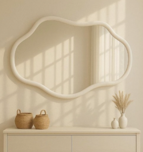 Miroir mural Art Déco en verre asymétrique artisanal, écologique, moderne, irrégulier, décoratif pour la maison à prix avantageux - Product Image 5