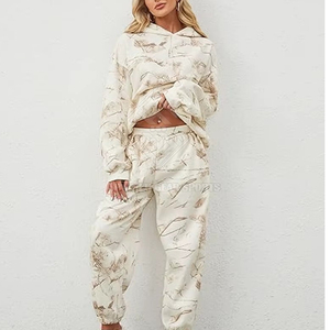 Ensemble de survêtement pour femme, veste et pantalon, matière douce, coupe confortable, style moderne, élégant, léger, premium, décontracté, sportswear actif - Product Image 2