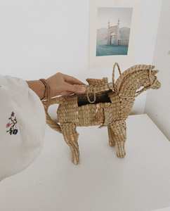 Jouet pour cheval en herbe de mer fait à la main Jouet décoratif tissé naturel pour enfants - Product Image 2