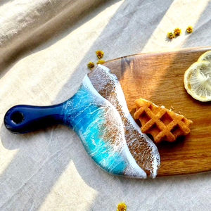 Planche à découper en bois de teck et de bambou Taimars, design élégant en résine, motif rivière océanique, personnalisable, pour servir et hacher les aliments - Product Image 5