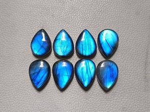 พลอยลาบราดอไรต์สีน้ำเงินธรรมชาติทรงลูกแพร์ ขัดเงาด้วยมือทั้งสองด้าน คุณภาพสูง รับรองคุณภาพ พร้อมสำหรับทำแหวน - Product Image 5