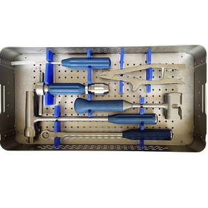 Offre Spéciale 2026 : Kit d'instruments vétérinaires manuels en acier inoxydable, complet avec étui pour implants et rétracteur, certifié CE ISO13485 - Product Image 4