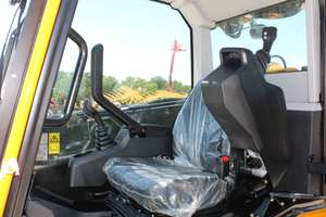 รถตักล้อยาง JCB 3TS-8T TELESKID สำหรับขาย - Product Image 6