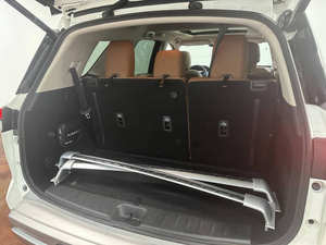 Construit légèrement utilisé 2024 Niss-an Patf-inder Platinum 4dr SUV - Product Image 2