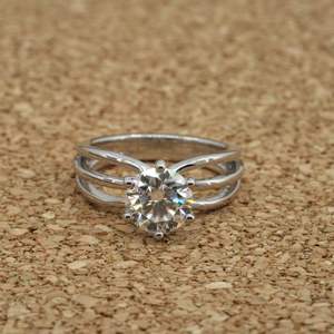 Premium 14k Or Lab Grown Diamond Ring Round Brilliant Cut Solitaire E Color VVS2 Clarity Bague de fiançailles en gros pour les bijoux - Product Image 4