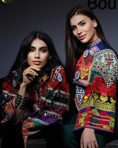 Vestido Largo Ceremonial Étnico Vintage de Chifón Bordado a Mano de Lujo para Niñas Afganas, Arte Delicado, Estética Tradicional - Product Image 3