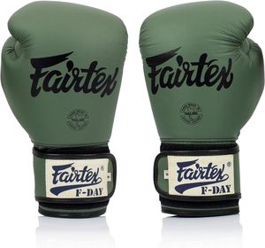 Gants de boxe d'entraînement de haute qualité en cuir synthétique Muay Thai Kickboxing MMA Équipement d'entraînement de sparring - Product Image 2
