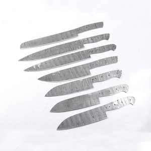 Juego de cuchillos de chef de acero de Damasco hechos a mano personalizados forjados a mano cuchillas en blanco Tang completas con Funda de cuero - Product Image 3