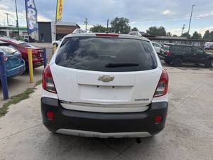 Chevrolet Captiva Sport LS 4 portes SUV 2015 avec équipement 2LS, voitures d'occasion bon marché à vendre - Product Image 2